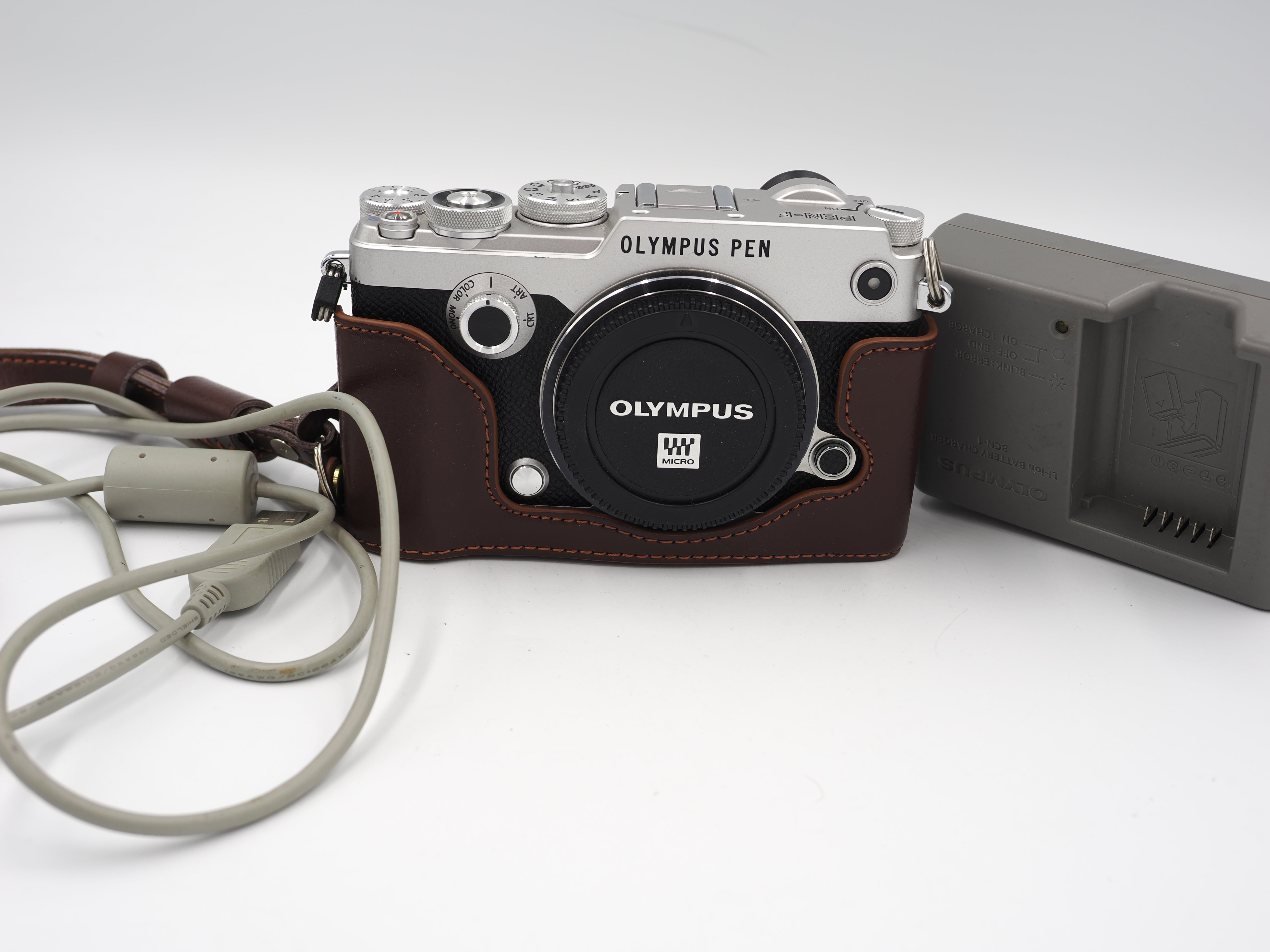 Used Mint Olympus Pen-F Micro 4/3 Mirrorless body chrome #7022