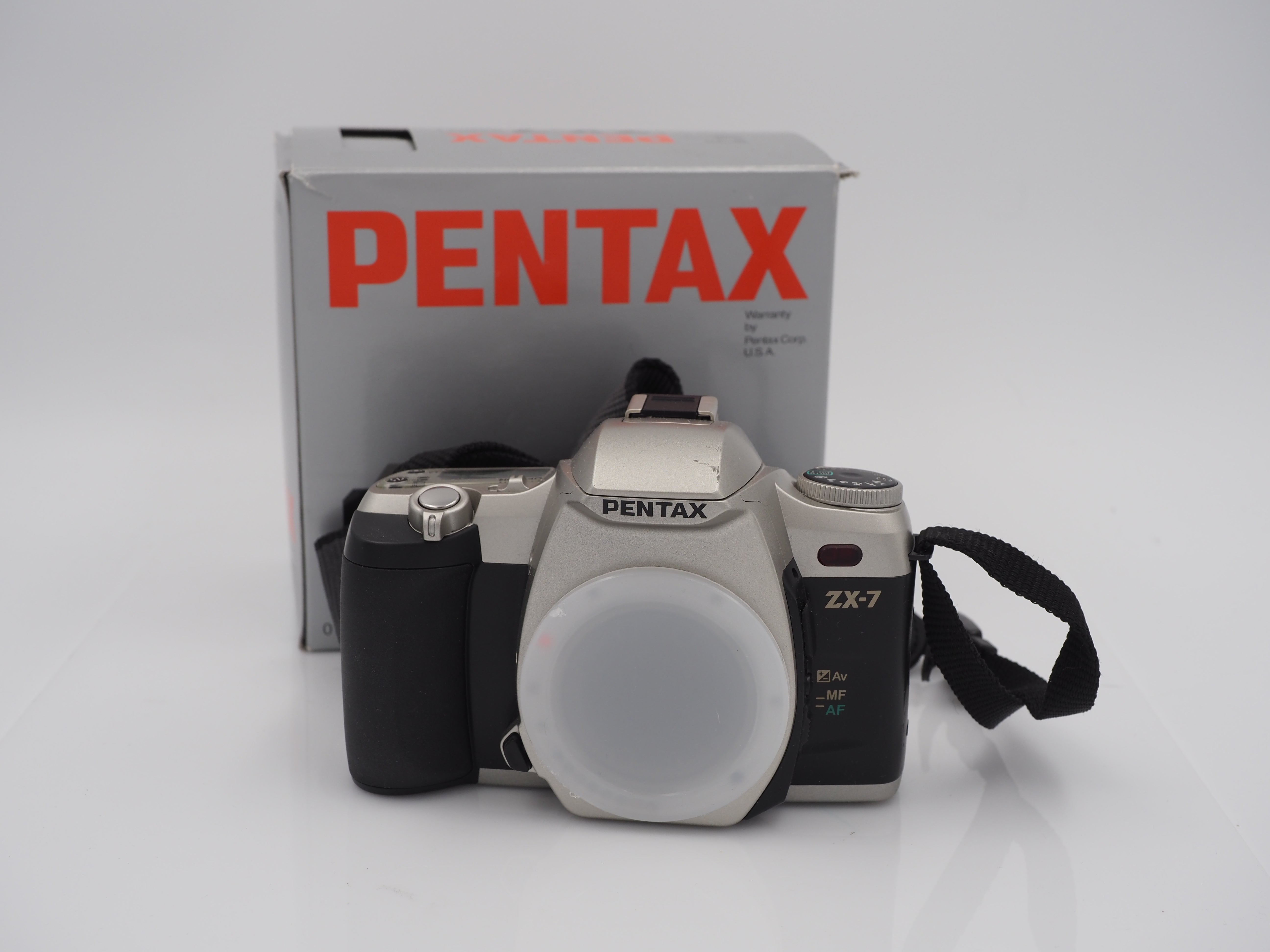 Used Pentax ZX-7 Quartz camera body only #8158us