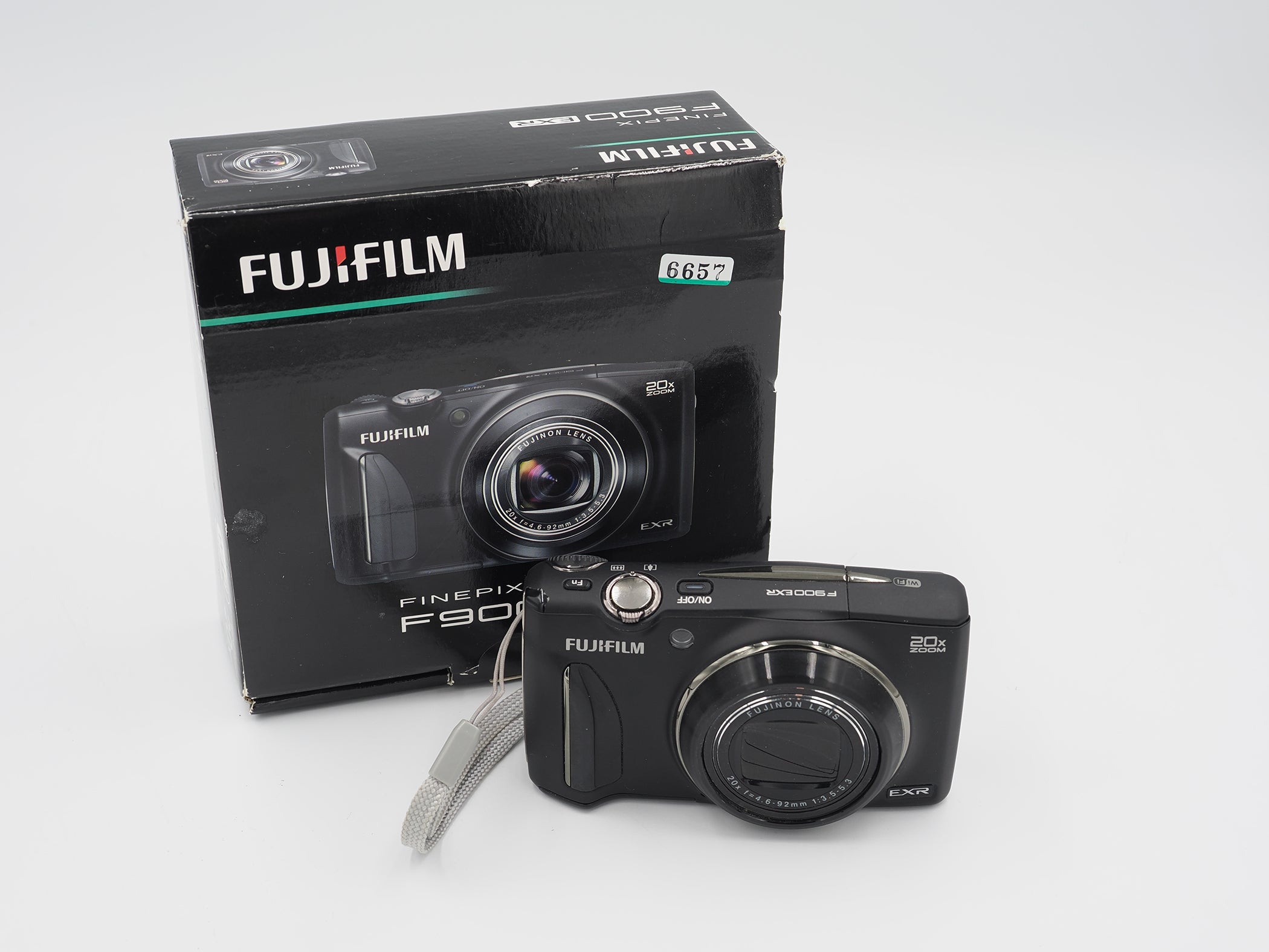 Used FujiFilm Finepix F900 exr point and shoot #6657