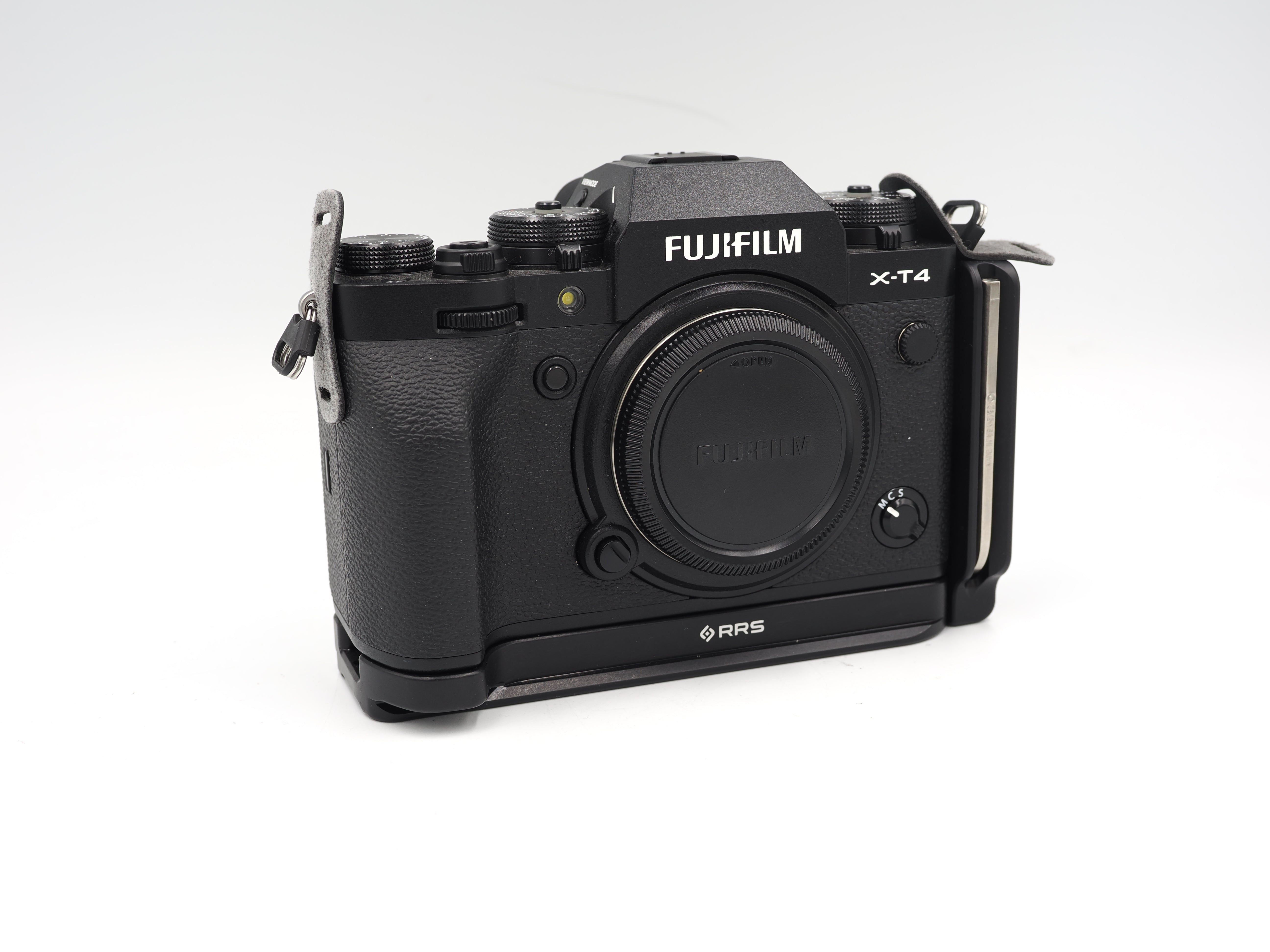 Used Fujifilm X-T4 Body Only Black #6940