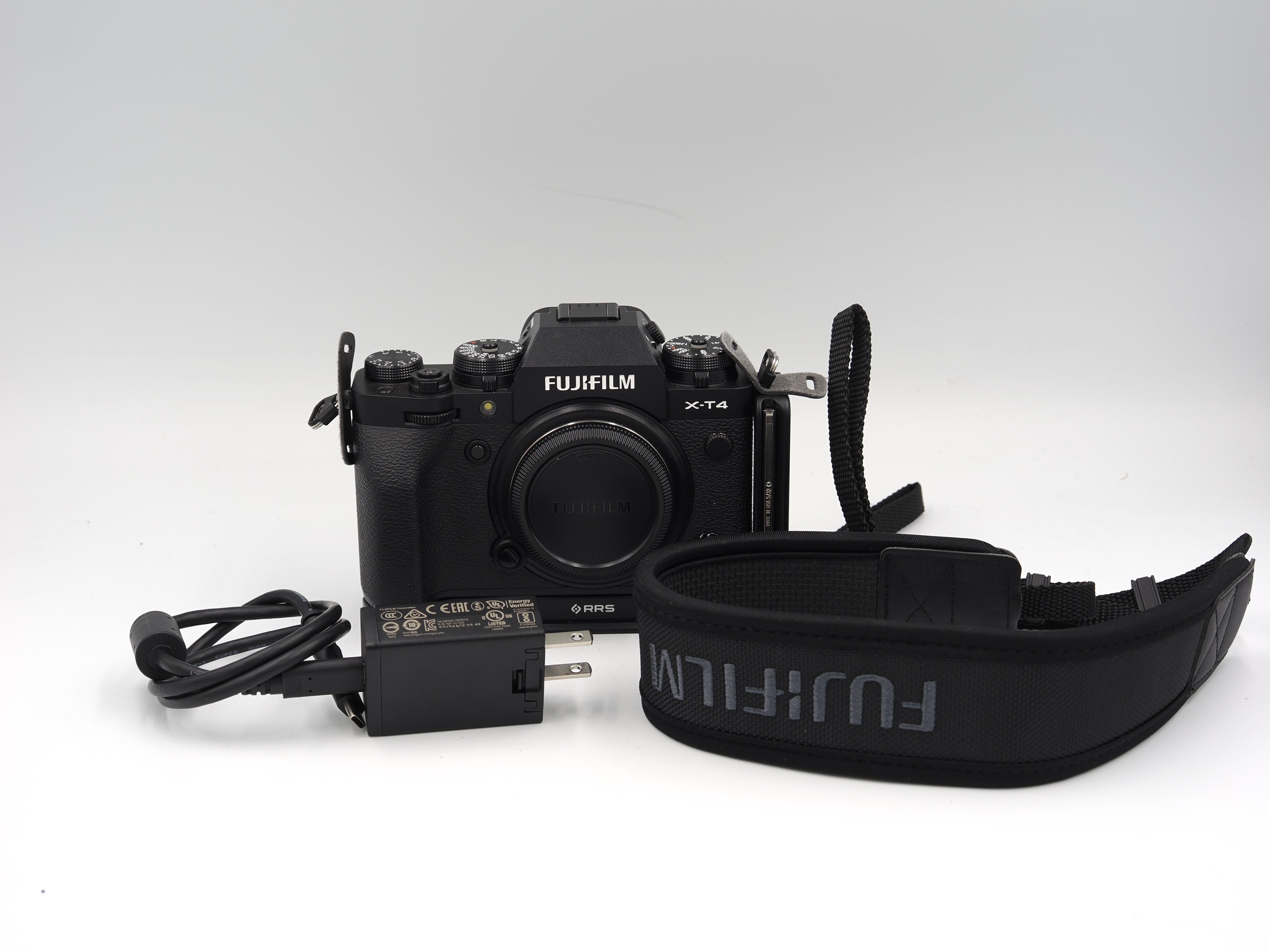 Used Fujifilm X-T4 Body Only Black #6940