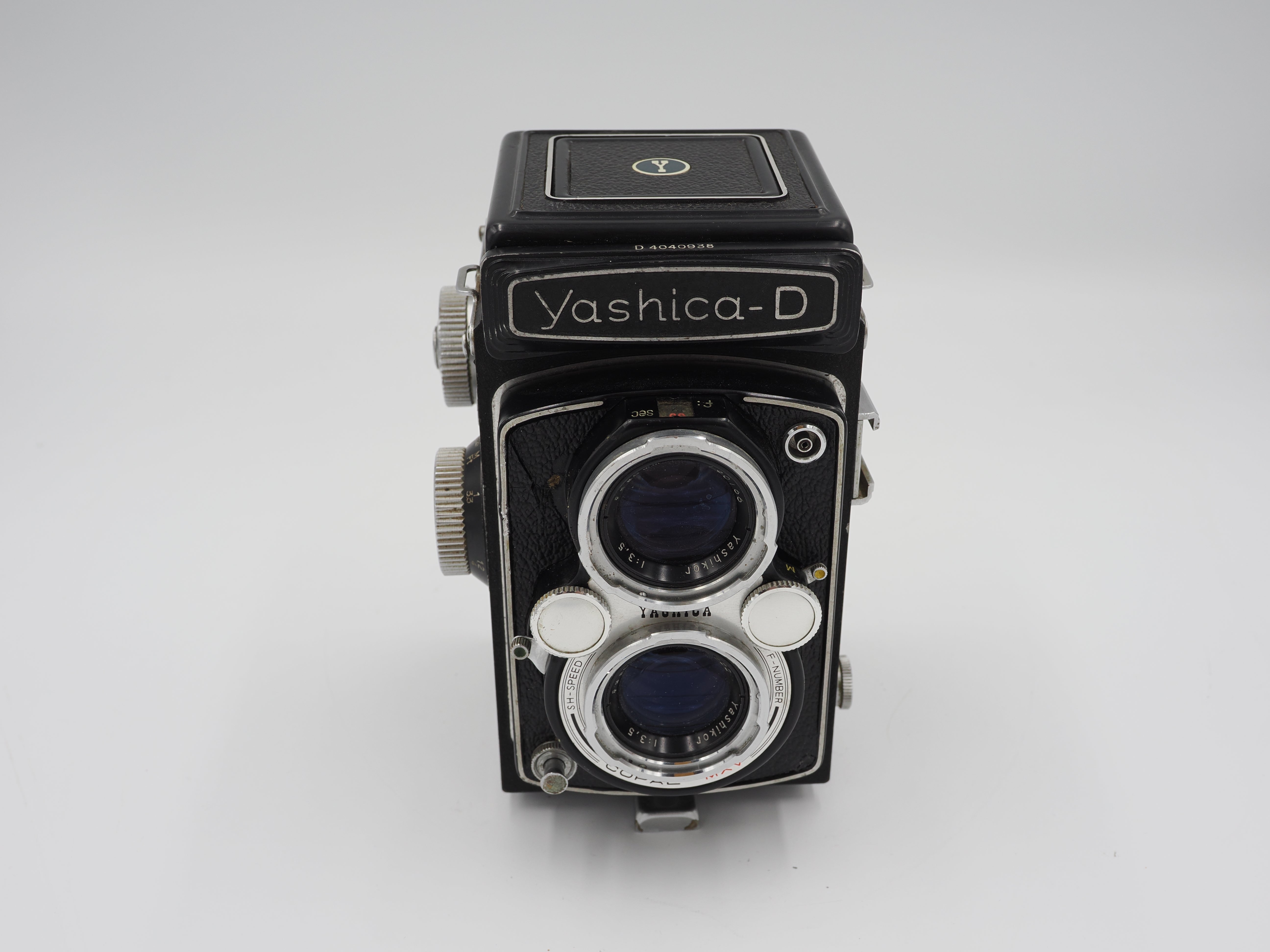 Used Yashica-D twin lens medium format film camera #6704