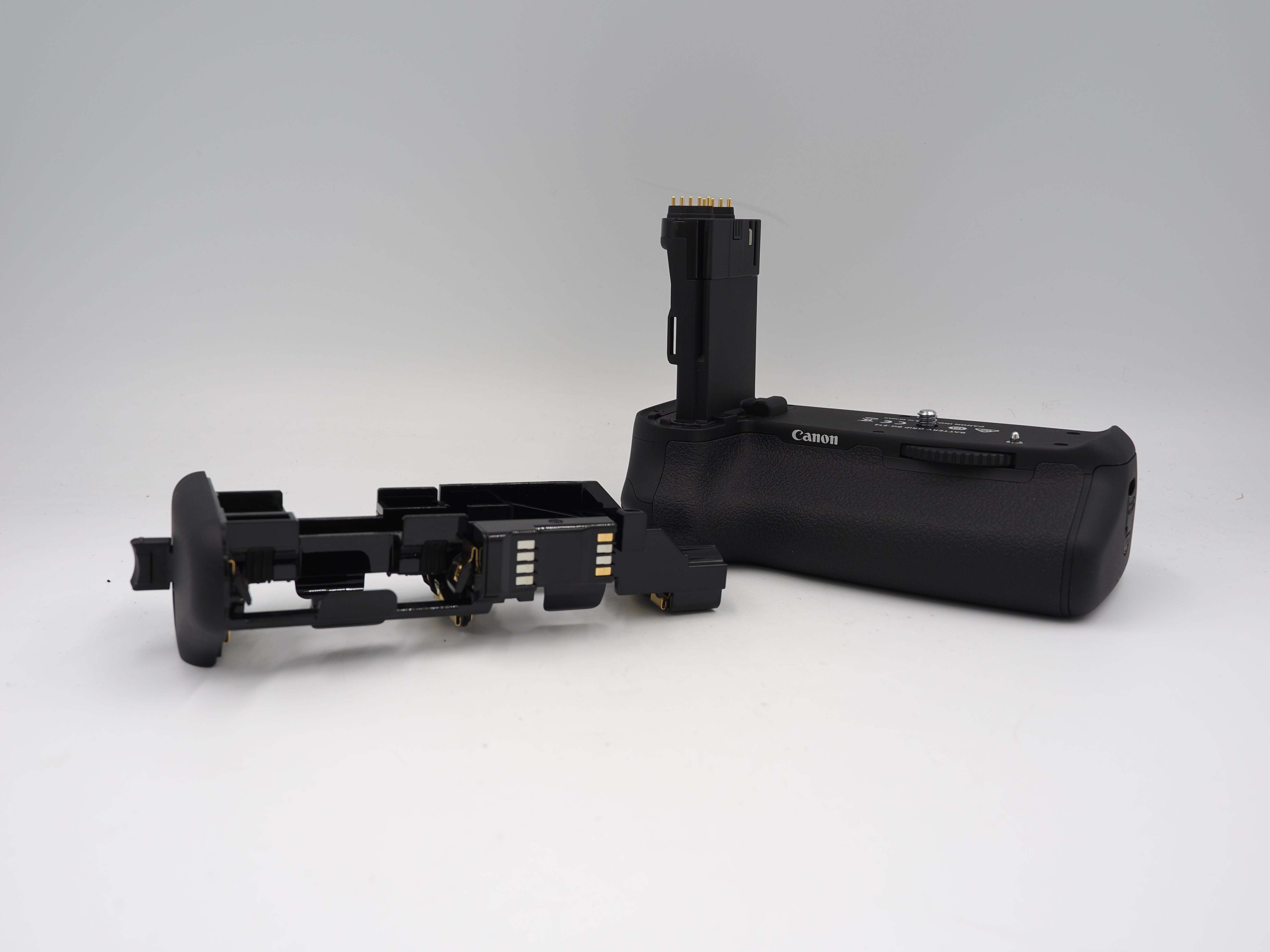 Used Canon B6-E14 Extended Battery Grip #6935