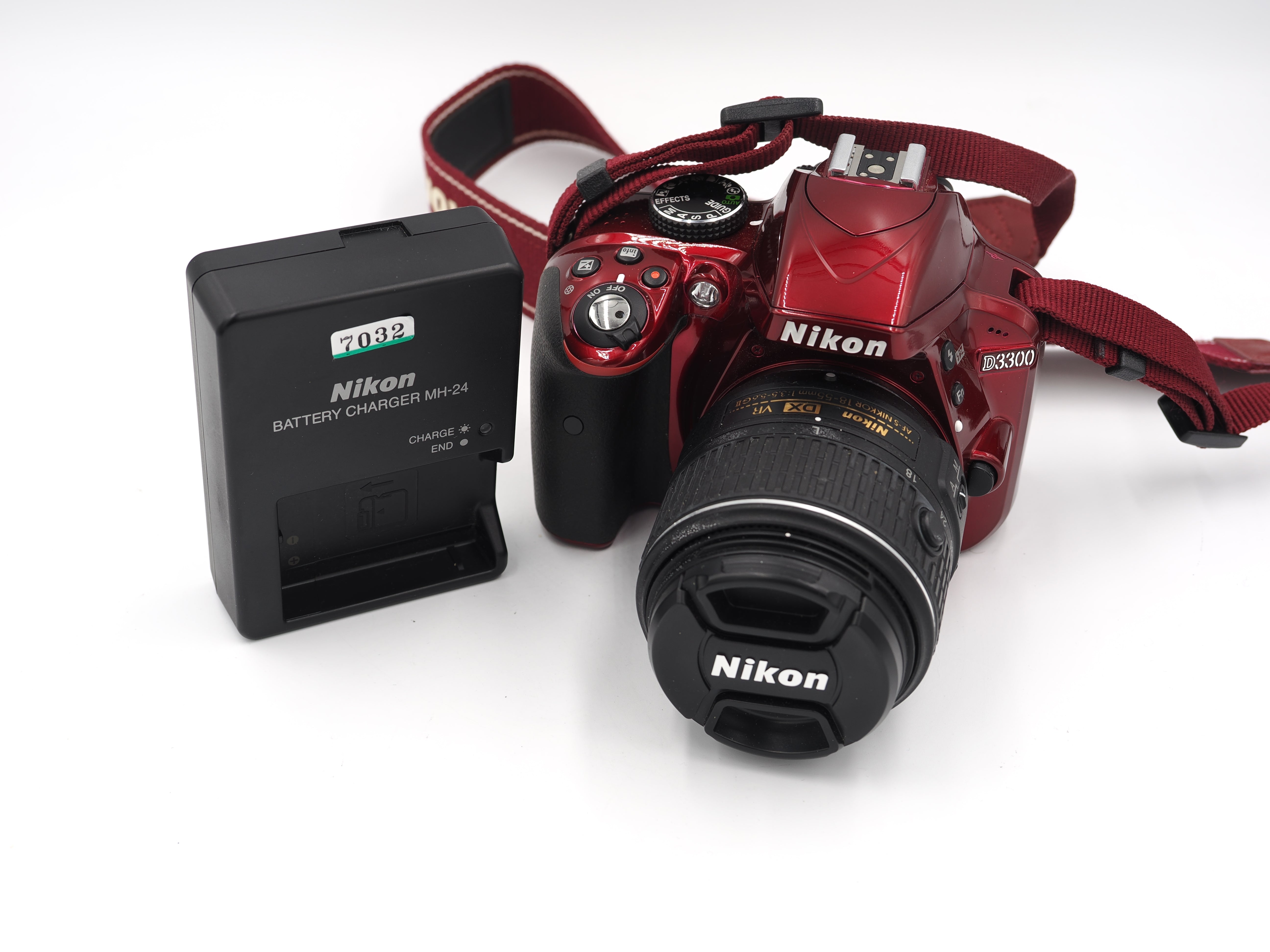 Used Nikon D3300 Camera with Nikon 18-55mm LOW SHUTTER #7032