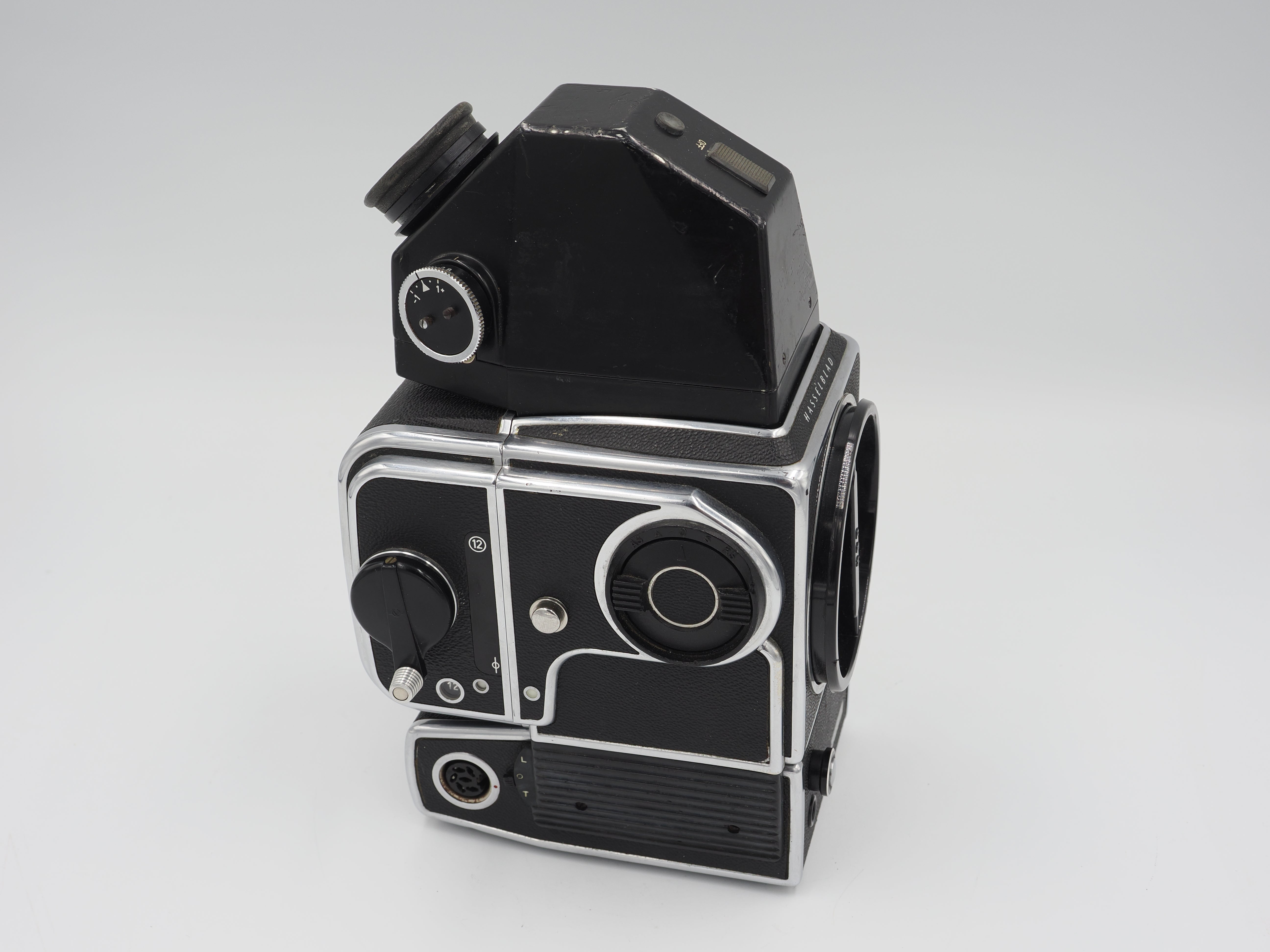 Used Hasselblad 500 ELM Body with Prism Finder #6701