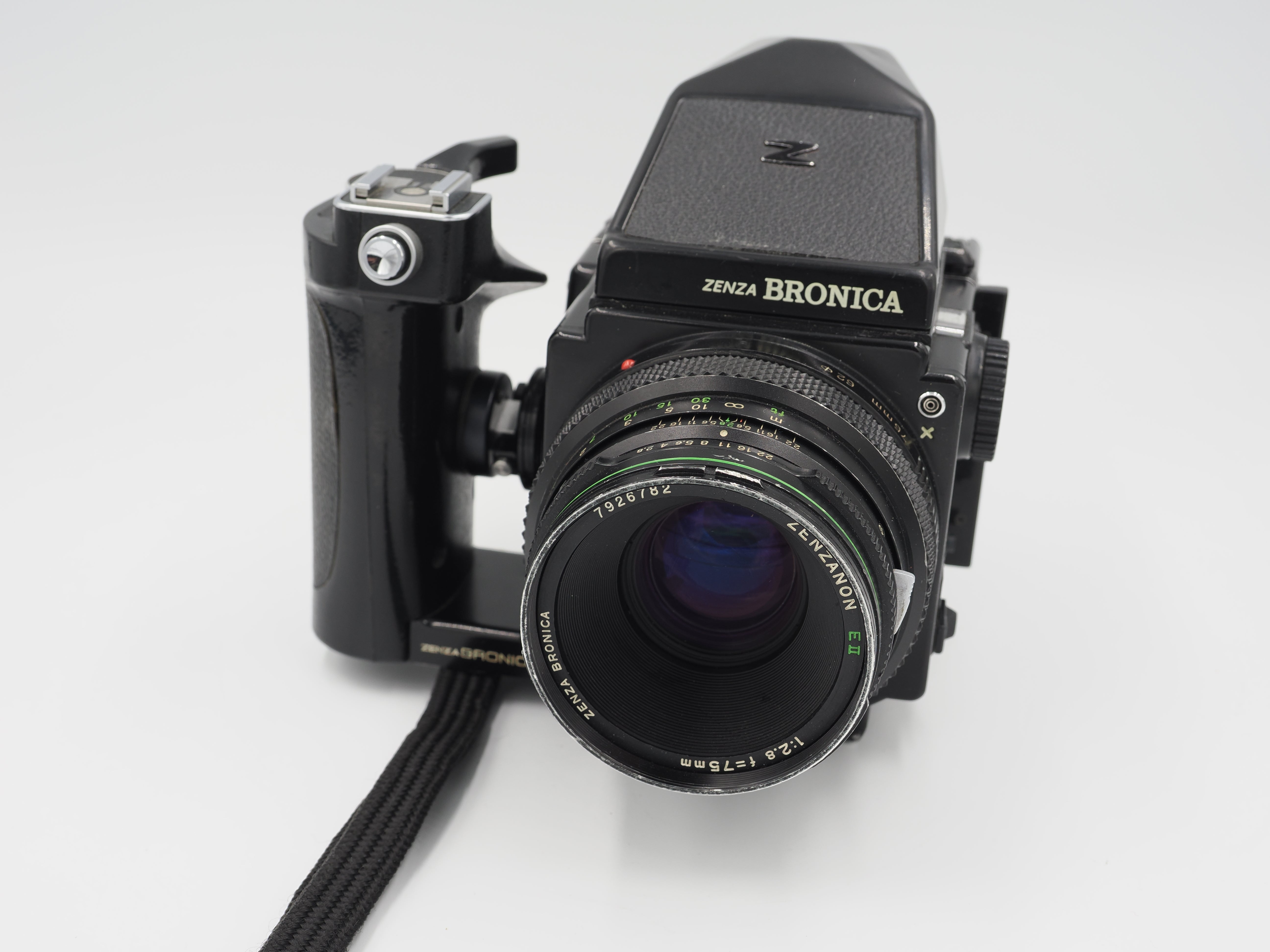 Used Zenza Bronica ETRS with Zenzanon Eii 75MM F/2.8 lens #6695