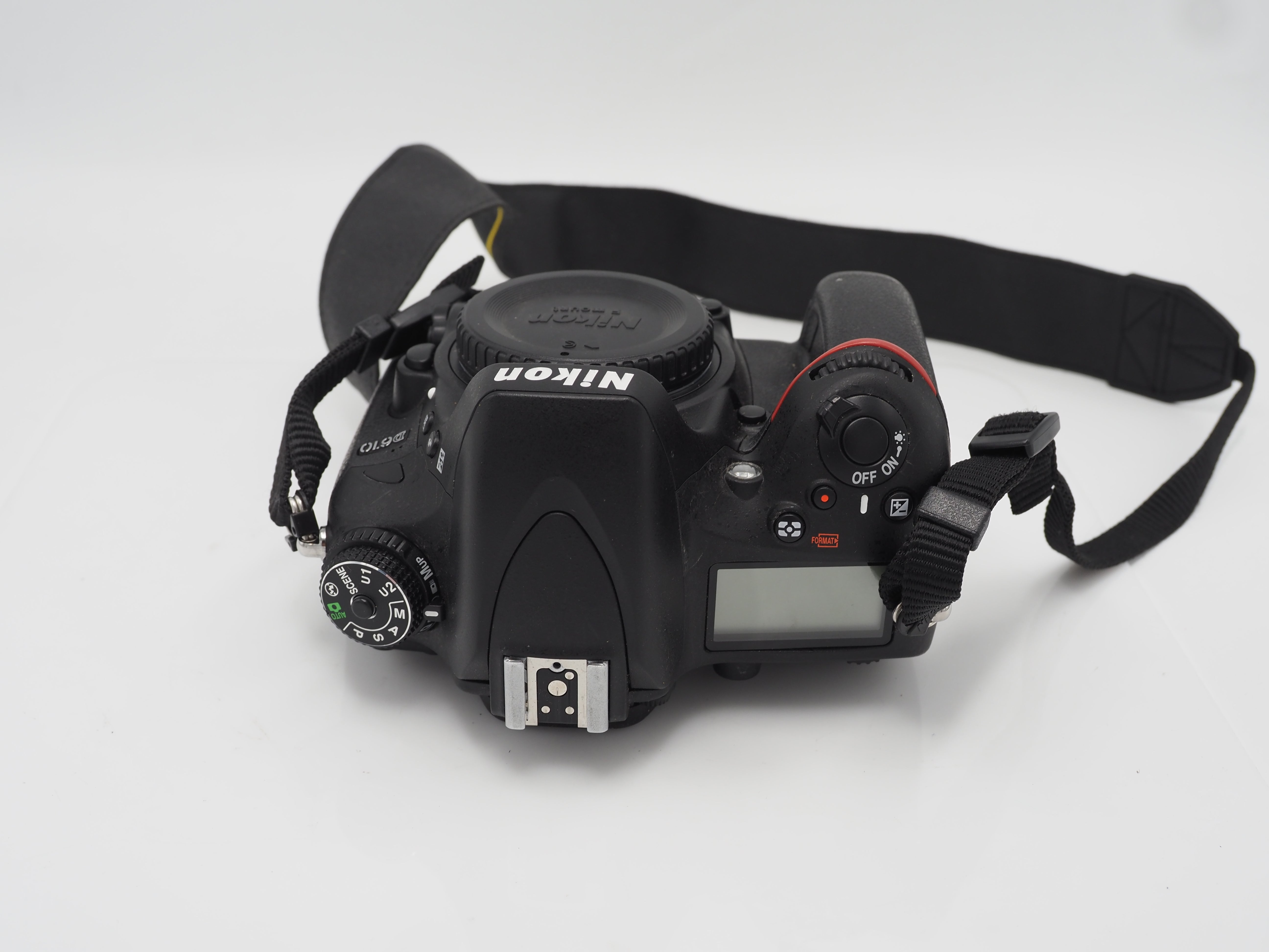 Used Nikon D610 body only #6475